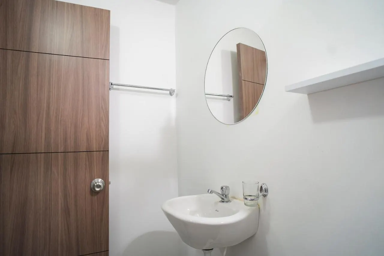 Habitacion 101 Con Bano Privado En Laureles-Estadio Medellín